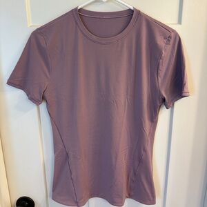 Lululemon Wundermost shirt.